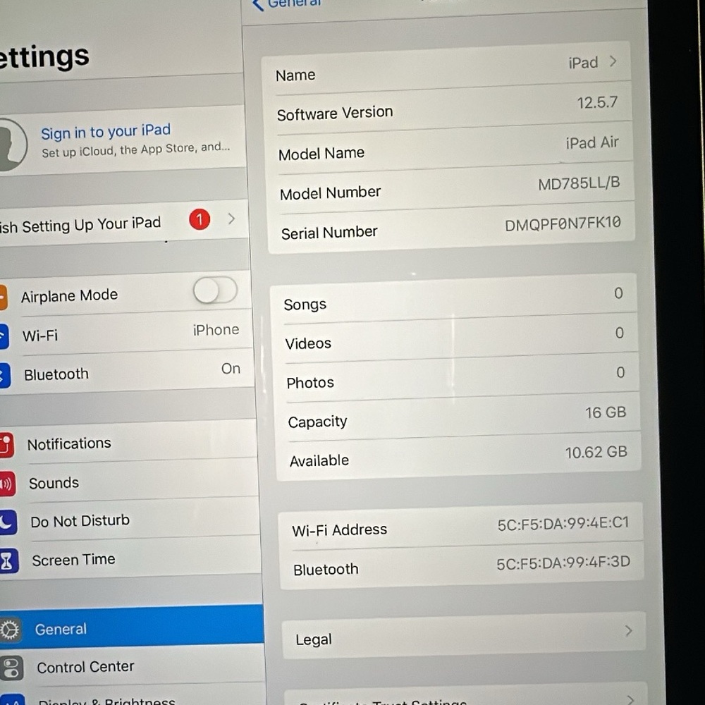 Apple iPad with Black Bezel